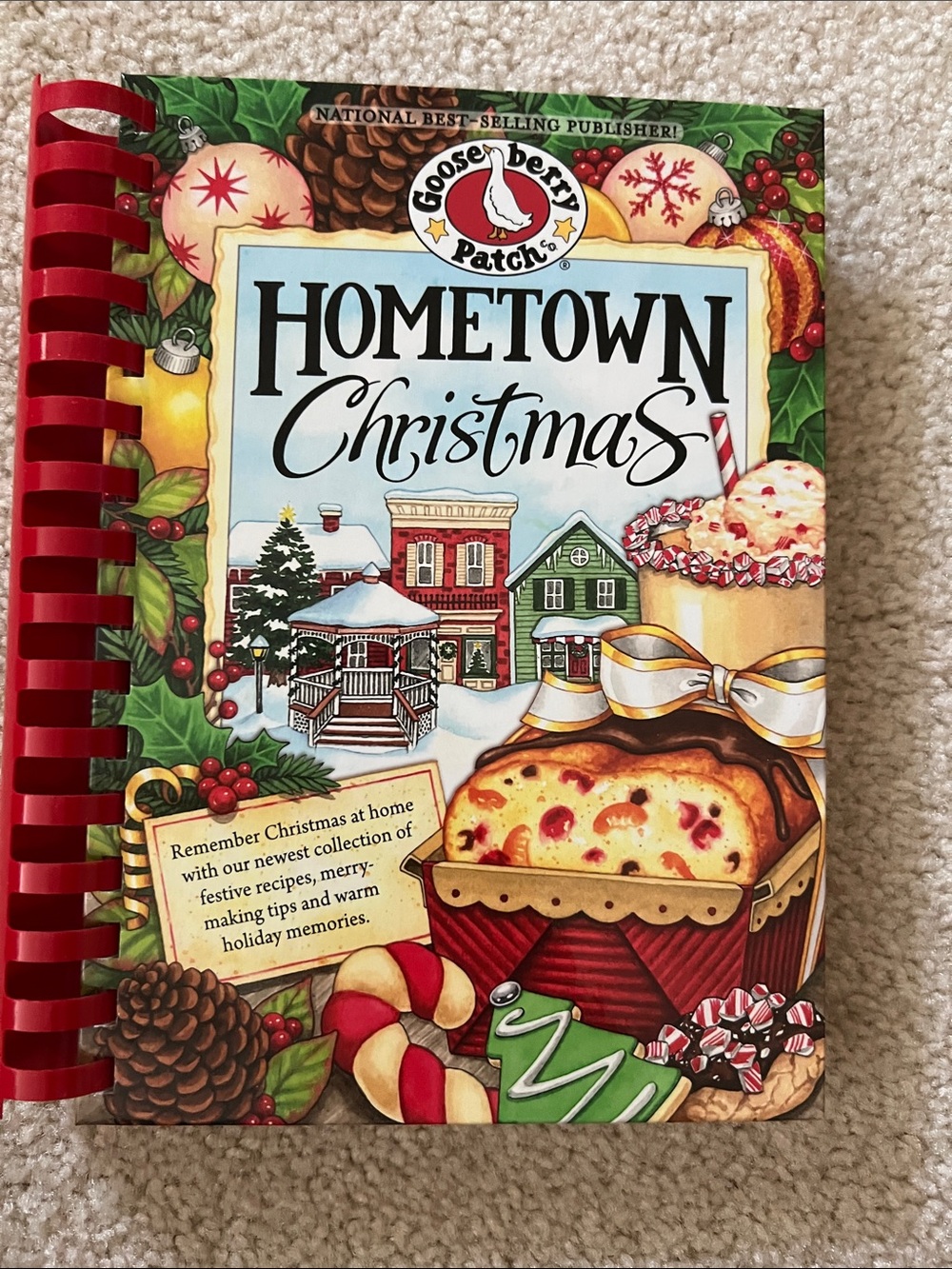 Gooseberry Patch Hometown Christmas Cookbook - EC